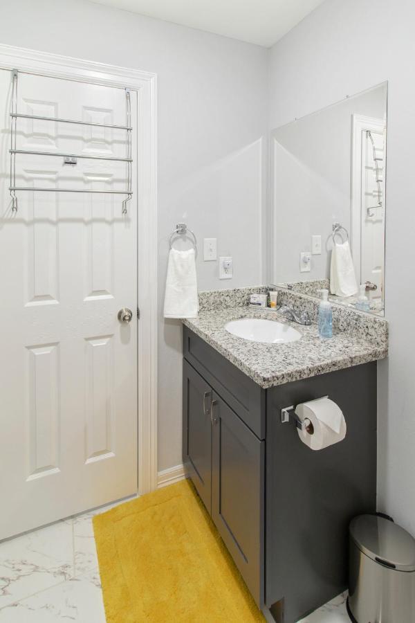 Peerless Retreat - Minutes From Downtown Houston Villa Luaran gambar