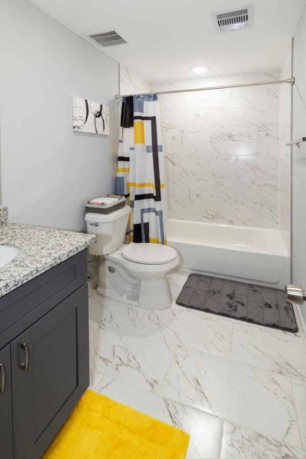 Peerless Retreat - Minutes From Downtown Houston Villa Luaran gambar